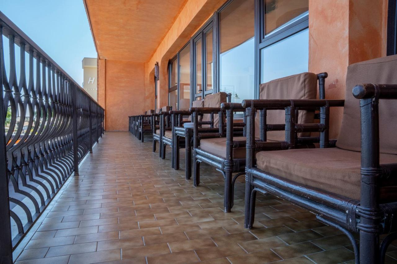 Hotel Giorgetti Orange Bellaria-Igea Marina Exterior foto