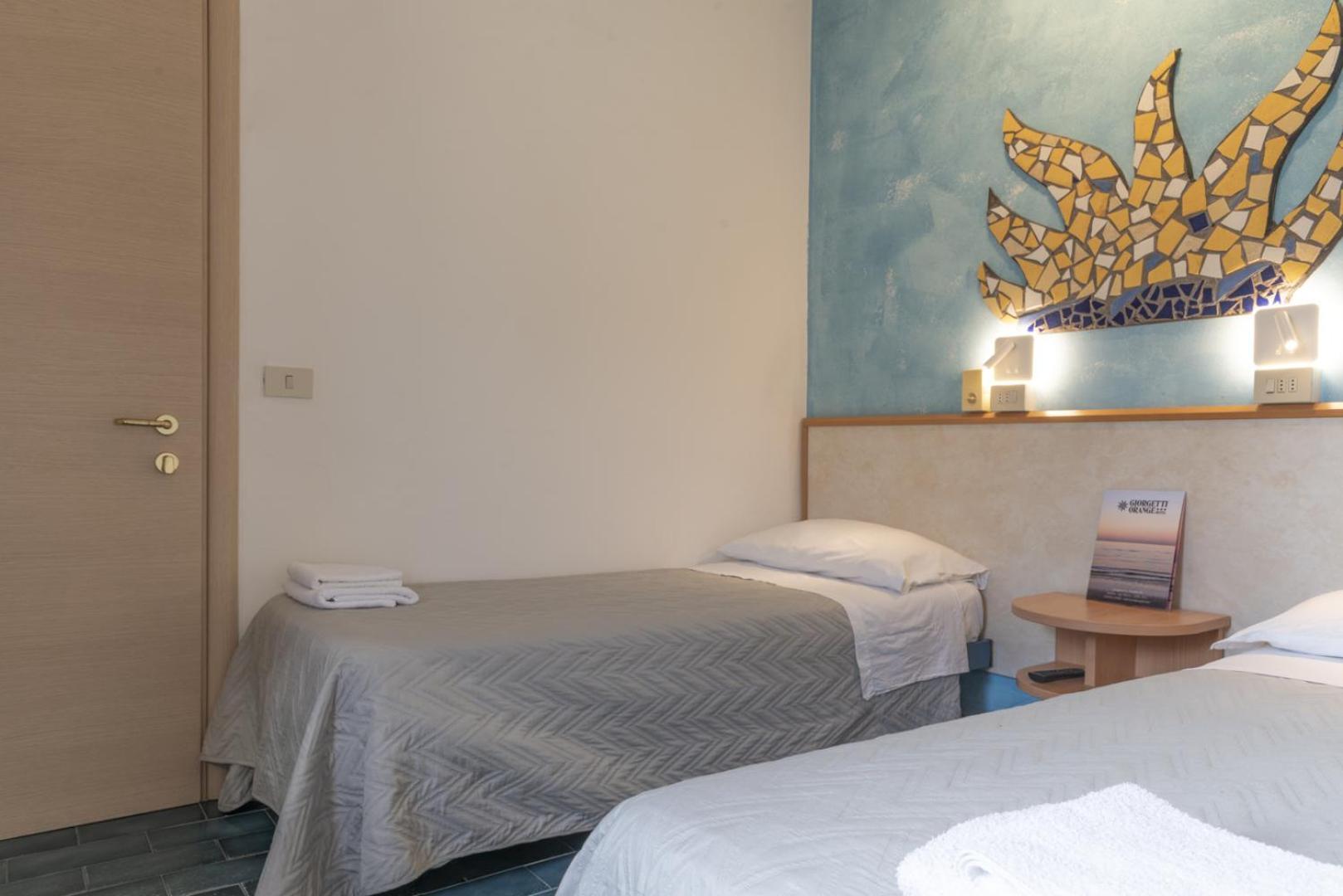 Hotel Giorgetti Orange Bellaria-Igea Marina Exterior foto